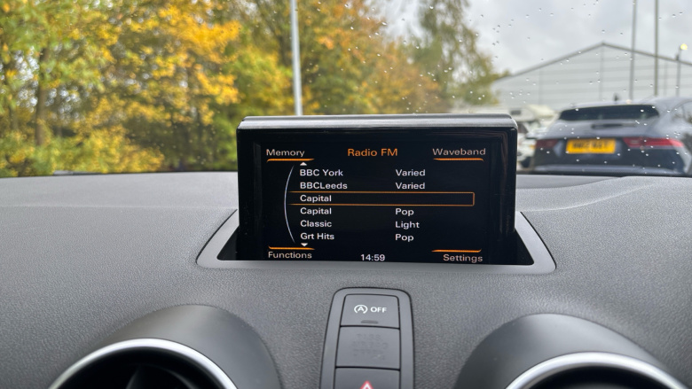 Audi A1 1.0 TFSI SE 3dr Petrol Hatchback